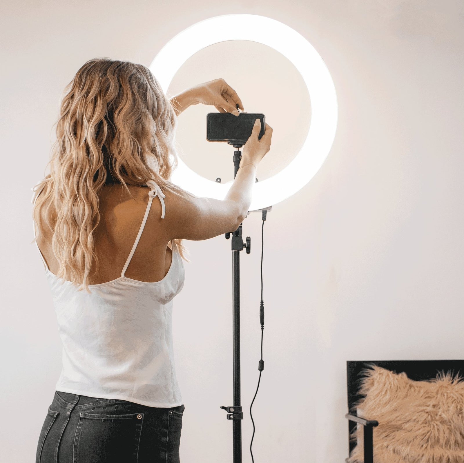 Are Ring Lights Good For Product Photography? – Replica Surfaces