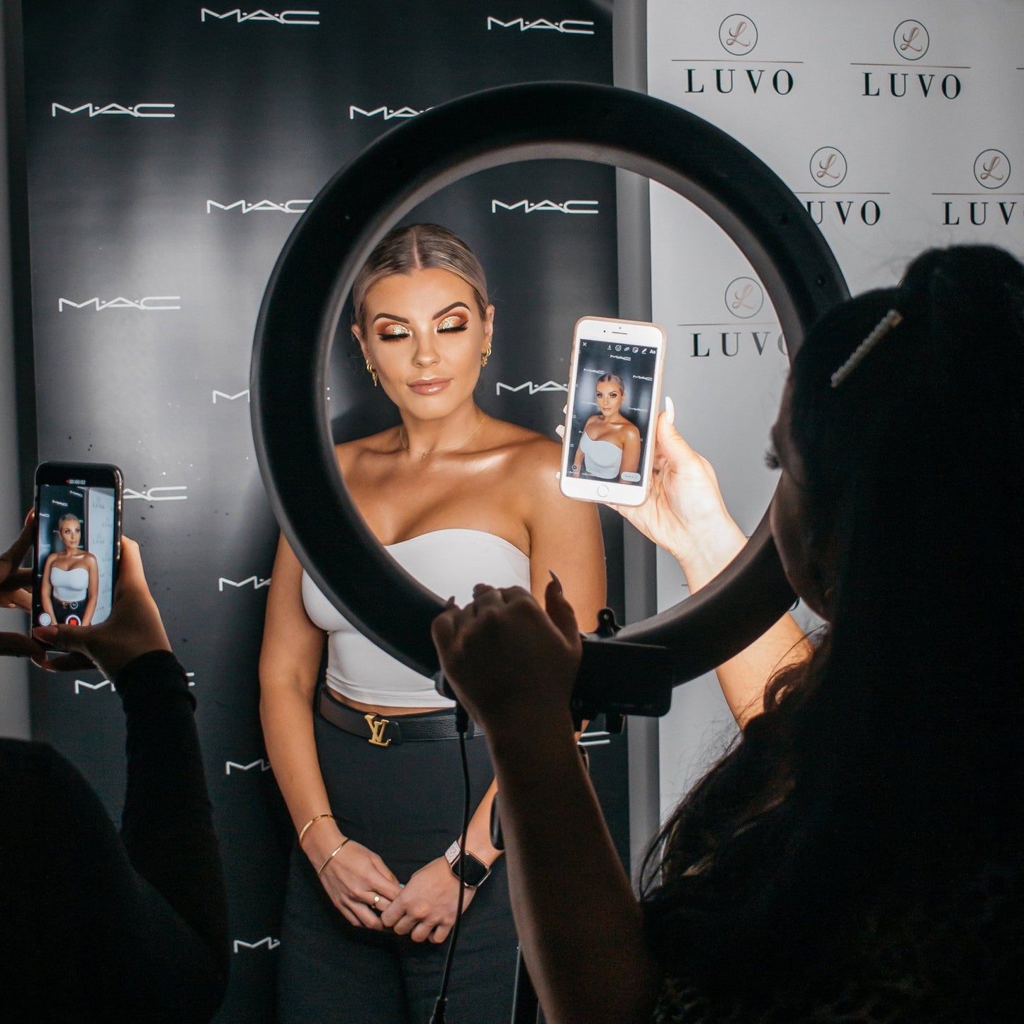 Classic 19" Ring Light | Luvo Store