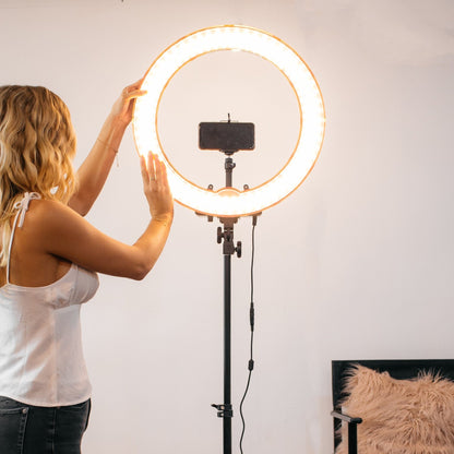 Classic 19" Ring Light | Luvo Store
